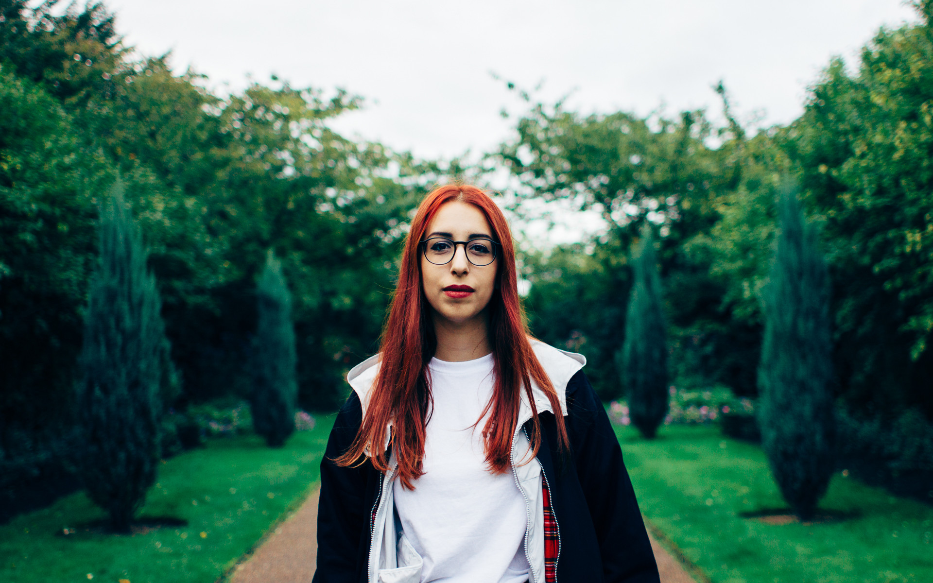 Claudia Alvarez desktop Wallpapers